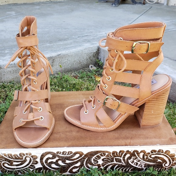 Edgy Cool Steve Madden Caged Sandals - Picture 6 of 8